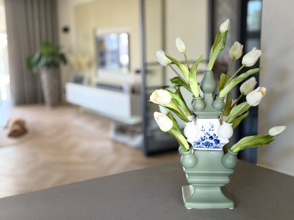 moderne tulpenvaas
